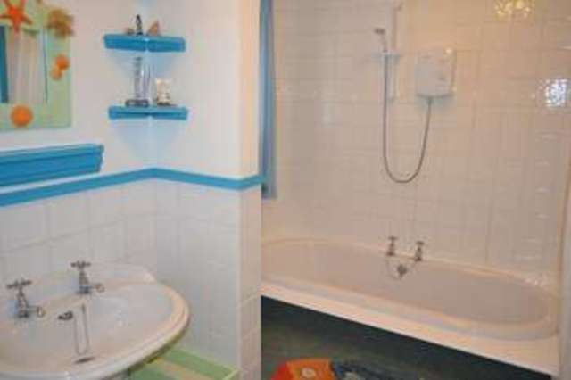  Image of 3 bedroom Detached house for sale in Abbey Road Ulceby DN39 at Abbey Road  Ulceby, DN39 6TJ