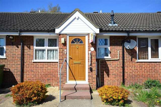  Image of 2 bedroom Bungalow for sale in Abbey Fields Faversham ME13 at Faversham Kent Faversham, ME13 8HR