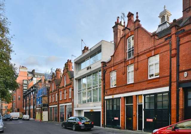  Image of 2 bedroom Apartment to rent in Adams Row London W1K at Adams Row Mayfair London, W1K 2LA