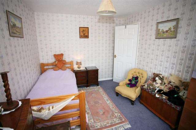  Image of 4 bedroom Detached house for sale in Addington Close Devizes SN10 at DEVIZES SN10 DEVIZES, SN10 5BE
