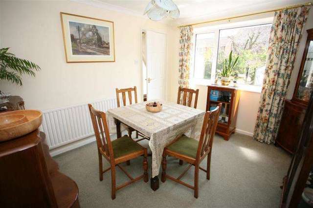  Image of 4 bedroom Detached house for sale in Addington Close Devizes SN10 at DEVIZES SN10 DEVIZES, SN10 5BE