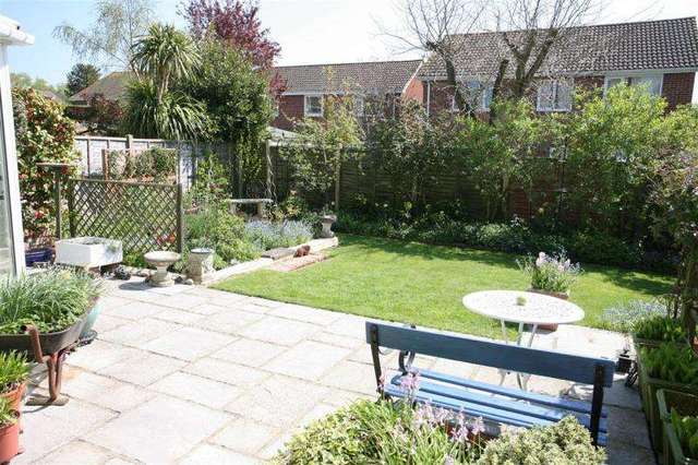  Image of 4 bedroom Detached house for sale in Addington Close Devizes SN10 at DEVIZES SN10 DEVIZES, SN10 5BE