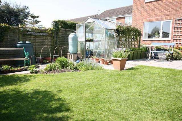  Image of 4 bedroom Detached house for sale in Addington Close Devizes SN10 at DEVIZES SN10 DEVIZES, SN10 5BE