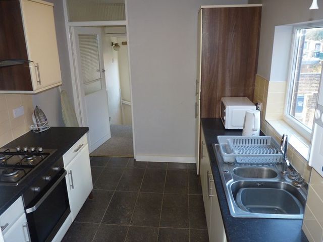 Image of 3 bedroom Flat to rent in Addycombe Terrace Newcastle upon Tyne NE6 at Addycombe Terrace Array Byker, NE6 5NB