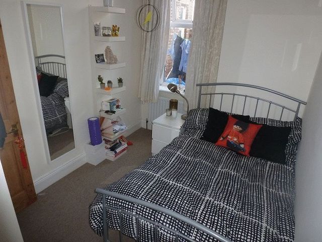  Image of 2 bedroom Flat to rent in Albemarle Avenue Gosforth Newcastle upon Tyne NE2 at Albemarle Avenue Array Jesmond, NE2 3NQ