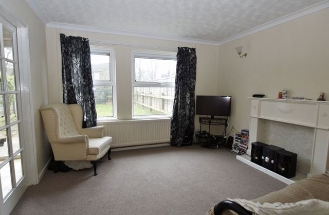  Image of 3 bedroom Detached house for sale in Alder Close Leyland PR26 at Alder Close Array Midge Hall, PR26 7TT