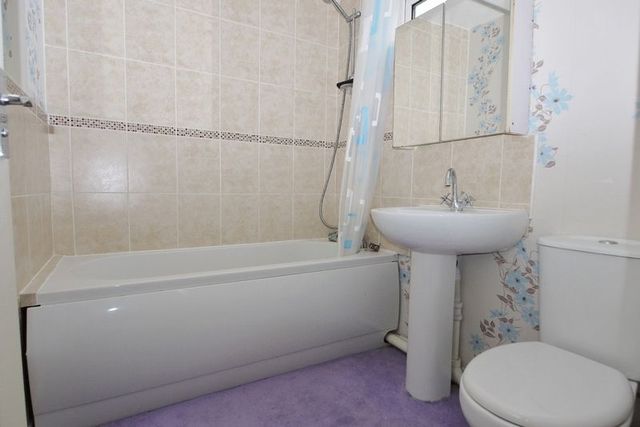  Image of 3 bedroom Detached house for sale in Alder Close Leyland PR26 at Alder Close Array Midge Hall, PR26 7TT