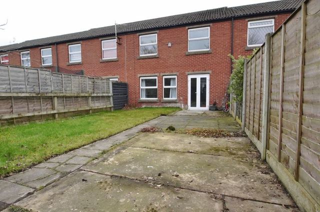  Image of 3 bedroom Detached house for sale in Alder Close Leyland PR26 at Alder Close Array Midge Hall, PR26 7TT