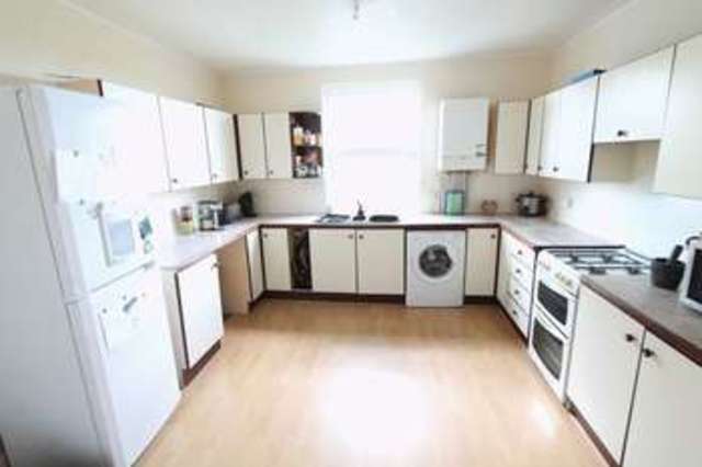  Image of 3 bedroom Flat for sale in Alexandra Road Southbourne Bournemouth BH6 at Alexandra Road  Bournemouth, BH6 5JA