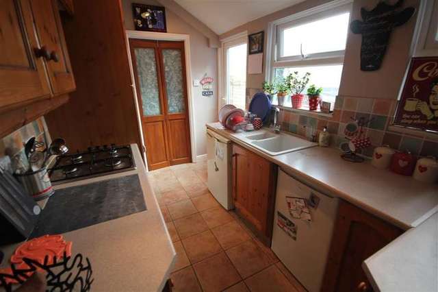  Image of 2 bedroom Terraced house to rent in Alpine Street Reading RG1 at Reading, RG1 2PZ