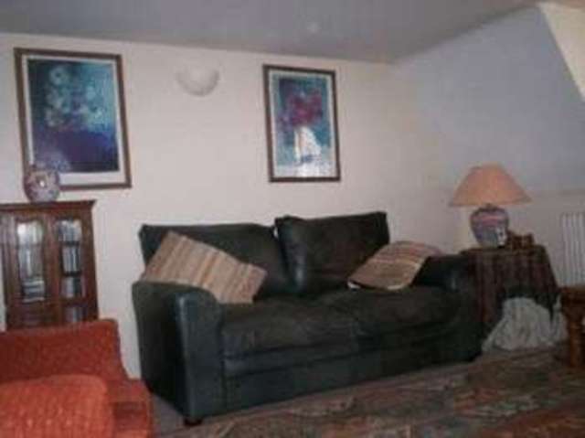  Image of 1 bedroom Flat to rent in High Street Alton GU34 at 59 High Street  Alton, GU34 1AB