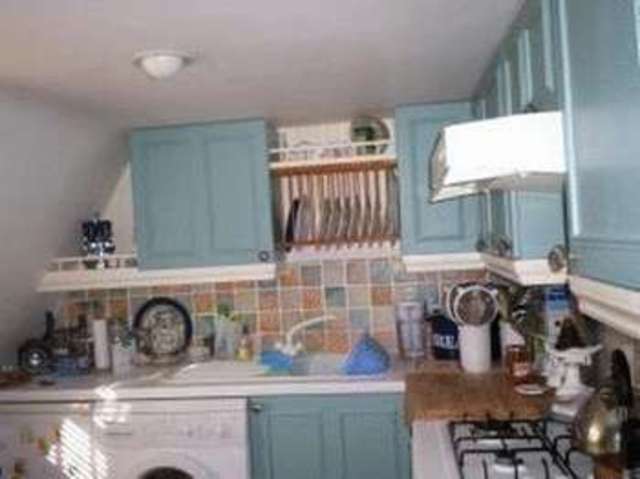  Image of 1 bedroom Flat to rent in High Street Alton GU34 at 59 High Street  Alton, GU34 1AB
