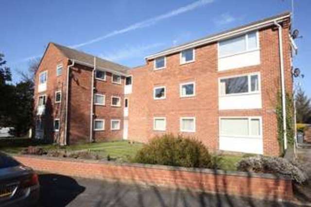  Image of 2 bedroom Flat for sale in Alton Road Prenton CH43 at Alton Road  Oxton, CH43 1XN