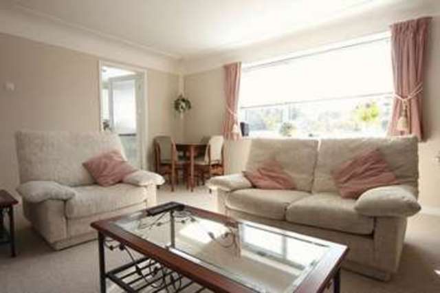  Image of 2 bedroom Flat for sale in Alton Road Prenton CH43 at Alton Road  Oxton, CH43 1XN