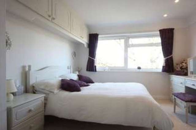  Image of 2 bedroom Flat for sale in Alton Road Prenton CH43 at Alton Road  Oxton, CH43 1XN