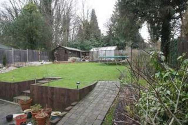  Image of 4 bedroom Detached house to rent in Amersham Hill Gardens High Wycombe HP13 at Amersham Hill Gardens  High Wycombe, HP13 6QP