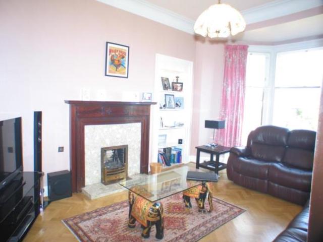  Image of 5 bedroom Detached house to rent in Montrose Terrace Bridge of Weir PA11 at Montrose Terrace Bridge of Weir Renfrewshire, PA11 3DH