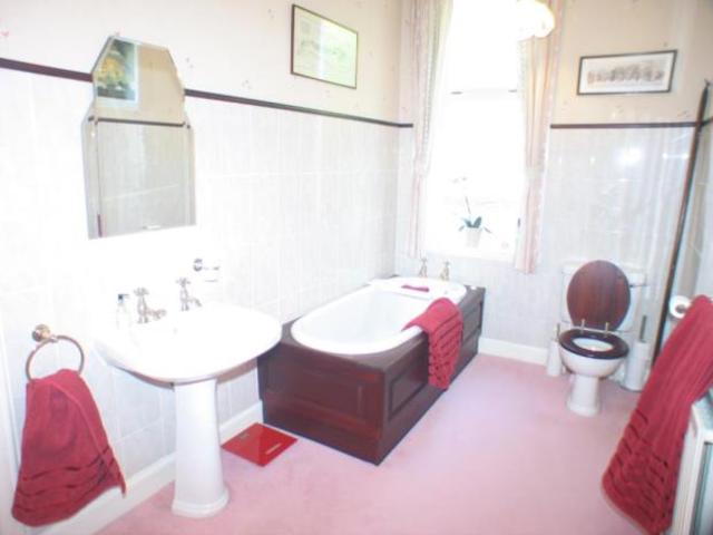  Image of 5 bedroom Detached house to rent in Montrose Terrace Bridge of Weir PA11 at Montrose Terrace Bridge of Weir Renfrewshire, PA11 3DH