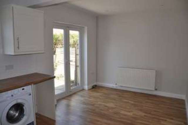  Image of 3 bedroom Terraced house to rent in Ashland Road Bishopsworth Bristol BS13 at Ashland Road  Bristol, BS13 9BP