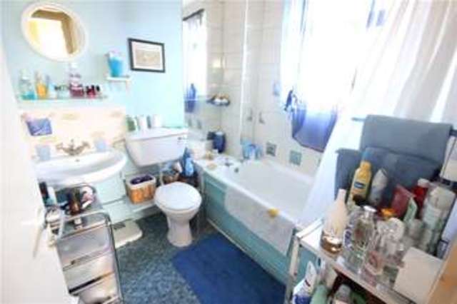  Image of 3 bedroom End of Terrace for sale in Ashton Road Woking GU21 at Woking  Knaphill, GU21 3QF