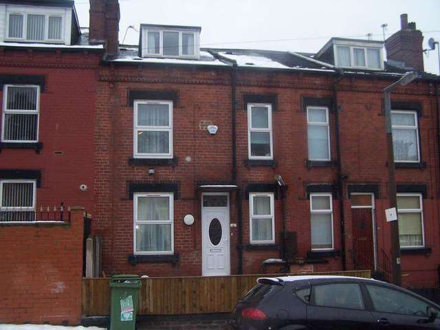  Image of 2 bedroom Terraced house to rent in Ashton Street Leeds LS8 at Leeds, LS8 5BY