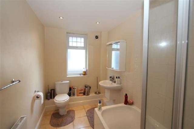  Image of 1 bedroom Flat for sale in Hillside Drive Edgware HA8 at Aspen Lodge  Edgware, HA8 7PB