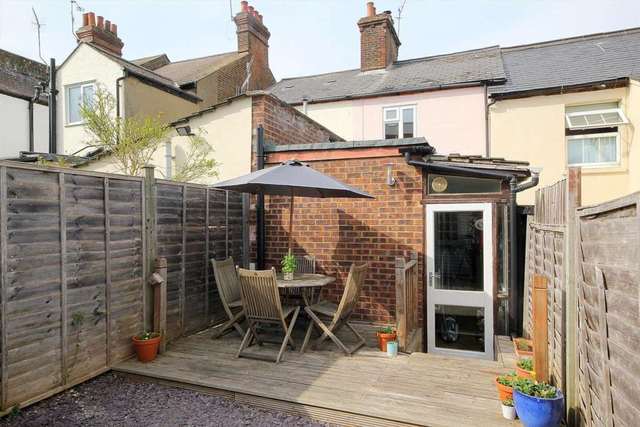  Image of 2 bedroom Cottage for sale in Astley Road Hemel Hempstead HP1 at Astley Road Boxmoor Hemel Hempstead, HP1 1HU