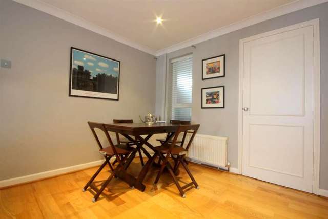 Image of 2 bedroom Cottage for sale in Astley Road Hemel Hempstead HP1 at Astley Road Boxmoor Hemel Hempstead, HP1 1HU