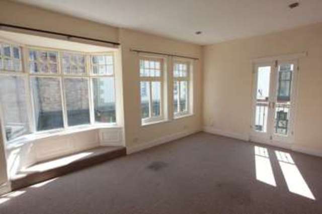  Image of 3 bedroom Flat to rent in Back Row Denbigh LL16 at Back Row  Denbigh, LL16 3TE