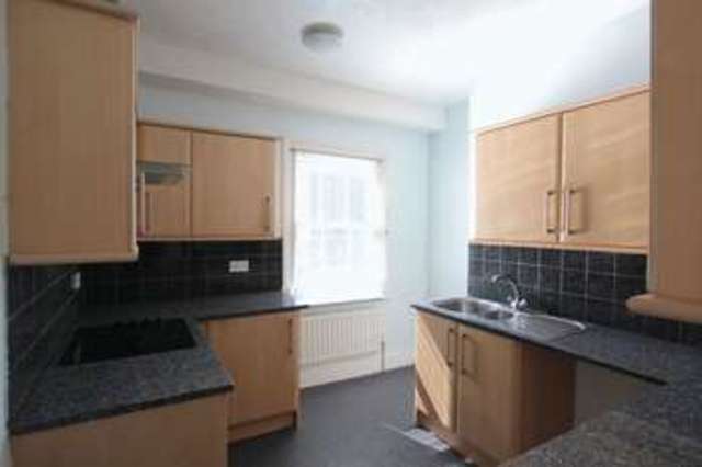  Image of 3 bedroom Flat to rent in Back Row Denbigh LL16 at Back Row  Denbigh, LL16 3TE