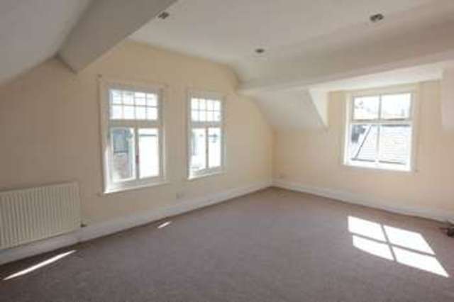  Image of 3 bedroom Flat to rent in Back Row Denbigh LL16 at Back Row  Denbigh, LL16 3TE