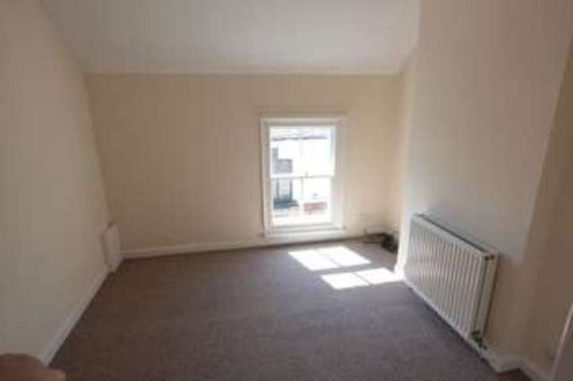  Image of 3 bedroom Flat to rent in Back Row Denbigh LL16 at Back Row  Denbigh, LL16 3TE