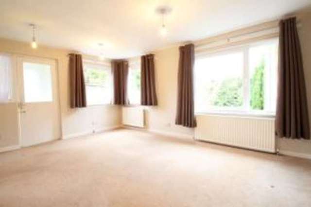  Image of 3 bedroom Semi-Detached house for sale in Balfron Crescent Hamilton ML3 at Hamilton South Lanarkshire Hamilton, ML3 9UJ