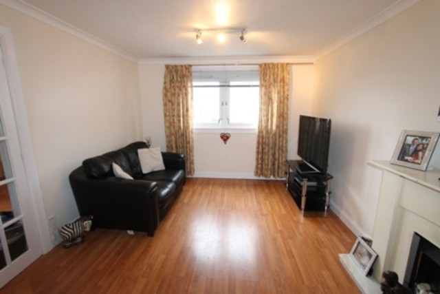  Image of 3 bedroom Flat to rent in Baltic Place Glasgow G40 at Bridgeton Glasgow Glasgow, G40 3EH