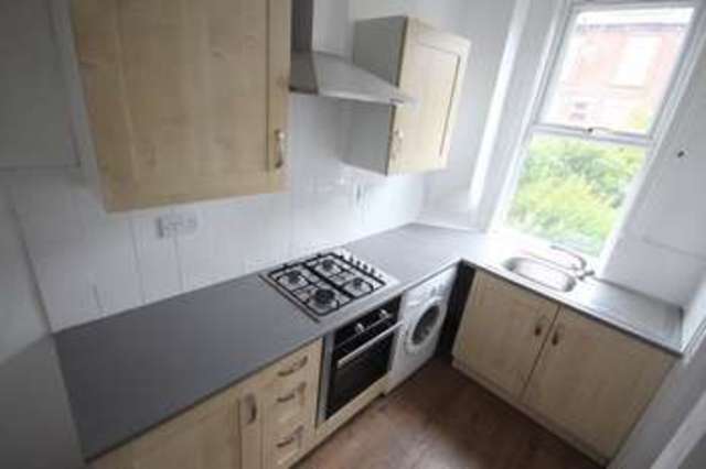  Image of 2 bedroom Terraced house to rent in Bankfield Terrace Burley Leeds LS4 at Bankfield Terrace Burley Leeds, LS4 2RE