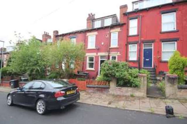  Image of 2 bedroom Terraced house to rent in Bankfield Terrace Burley Leeds LS4 at Bankfield Terrace Burley Leeds, LS4 2RE