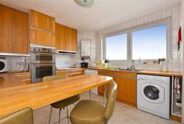  Image of 2 bedroom Property for sale in Kings Esplanade Hove BN3 at Bath Court Hove Hove, BN3 2WP
