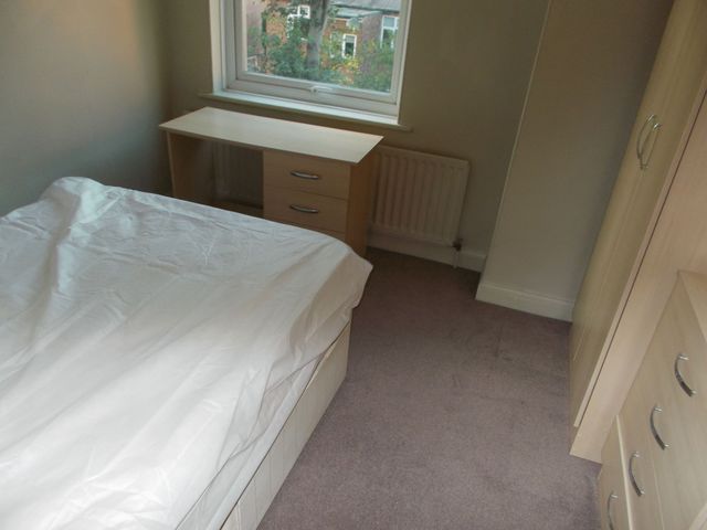 Image of 3 bedroom Flat to rent in Bavington Drive Newcastle upon Tyne NE5 at Bavington Drive Fenham Wallbottle, NE5 2HS