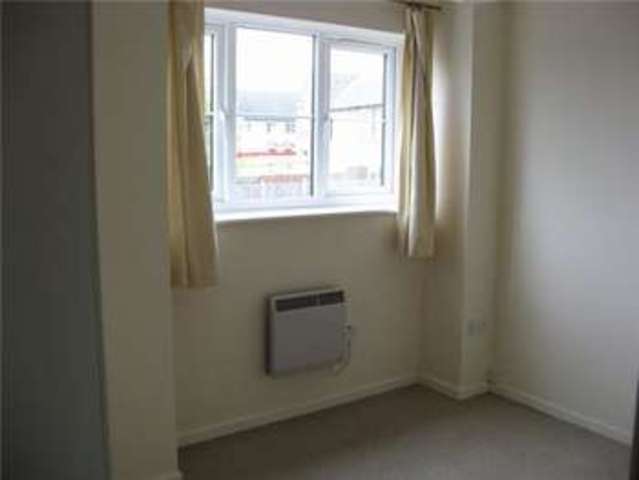  Image of 1 bedroom Flat to rent in Beaulieu Drive Yeovil BA21 at Beaulieu Drive  Yeovil, BA21 3TP