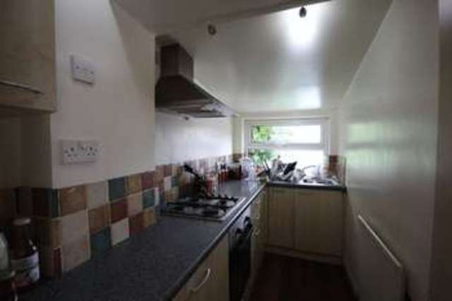  Image of 4 bedroom Terraced house to rent in Bennett Road Headingley Leeds LS6 at Bennett Road Headingley Leeds, LS6 3HN