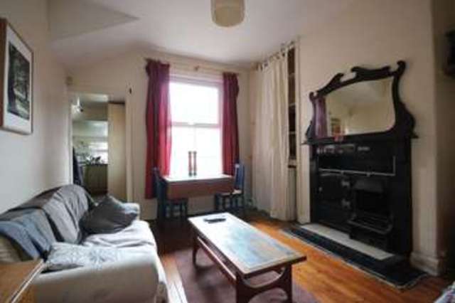  Image of 4 bedroom Terraced house to rent in Bennett Road Headingley Leeds LS6 at Bennett Road Headingley Leeds, LS6 3HN