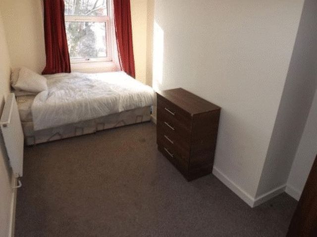  Image of 2 bedroom Flat to rent in Bentinck Villas Newcastle upon Tyne NE4 at Bentinck Villas Array Blakelaw, NE4 6UR