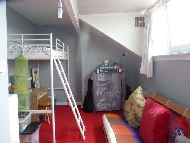  Image of 2 bedroom Detached house for sale in Berkeley Avenue Leeds LS8 at Leeds, LS8 3RH