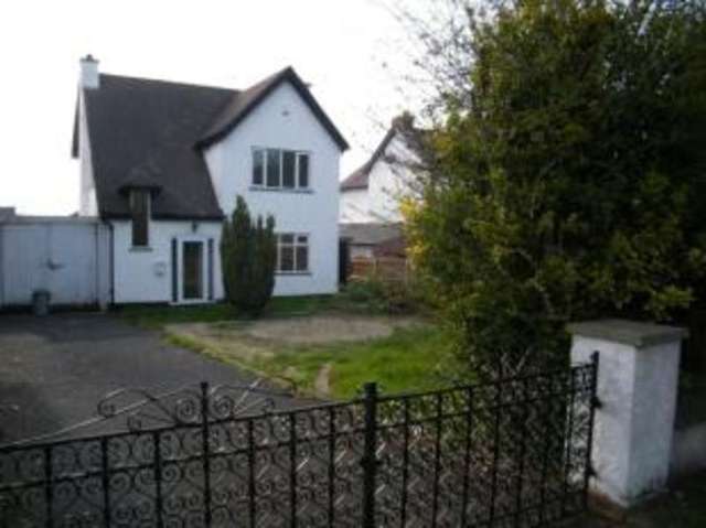 Image of 3 bedroom Detached house for sale in Birmingham Road Marlbrook Bromsgrove B61 at Marlbrook Bromsgrove Catshill, B61 0HZ