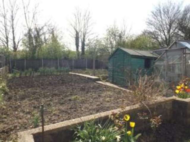  Image of 2 bedroom Bungalow for sale in Booth Avenue Pleasley Mansfield NG19 at Pleasley Mansfield Pleasley, NG19 7TE