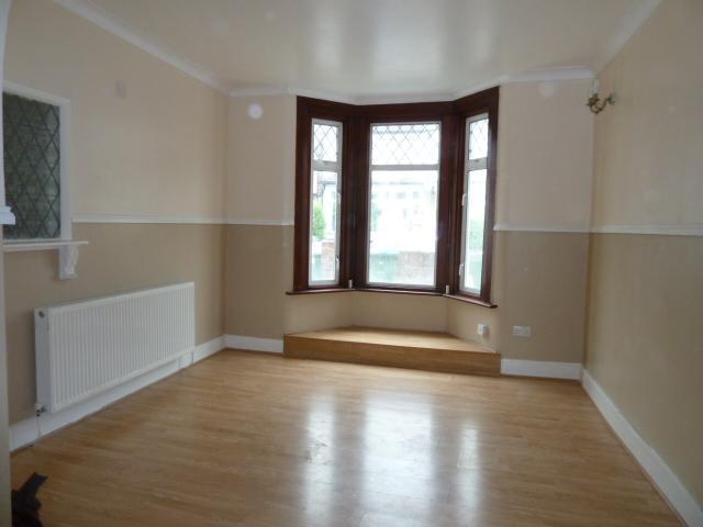  Image of 3 bedroom Terraced house to rent in Bostall Lane London SE2 at Abbey Wood London Lesnes Abbey, SE2 0QS