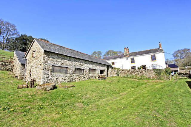  Image of 6 bedroom Property for sale in Bovey Tracey Newton Abbot TQ13 at Bovey Tracey Devon Lustleigh, TQ13 9NX