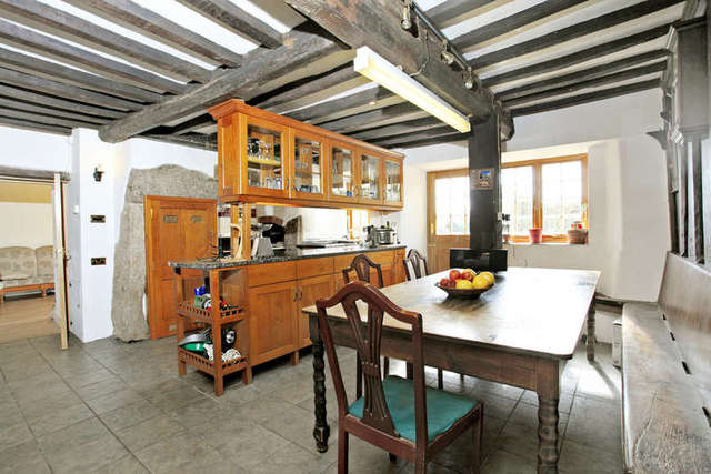 Image of 6 bedroom Property for sale in Bovey Tracey Newton Abbot TQ13 at Bovey Tracey Devon Lustleigh, TQ13 9NX
