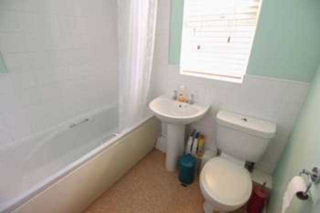  Image of 2 bedroom Terraced house to rent in Bowling Green Croft York YO31 at Bowling Green Croft  York, YO31 8FY