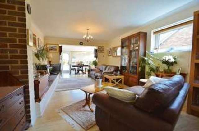  Image of 3 bedroom Detached house for sale in Box Tree Lane Postcombe Thame OX9 at Box Tree Lane  Postcombe, OX9 7DS